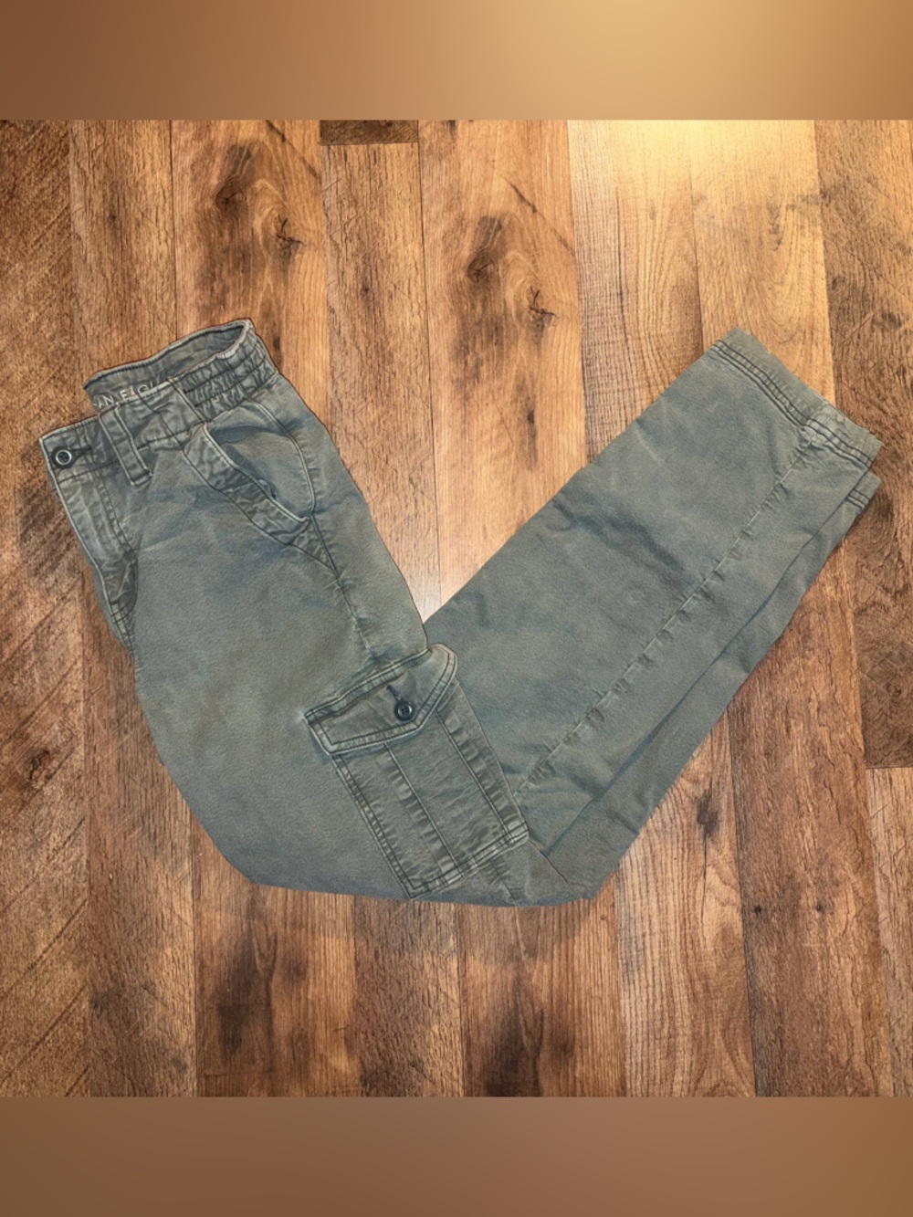 American Eagle straight leg cargo pants